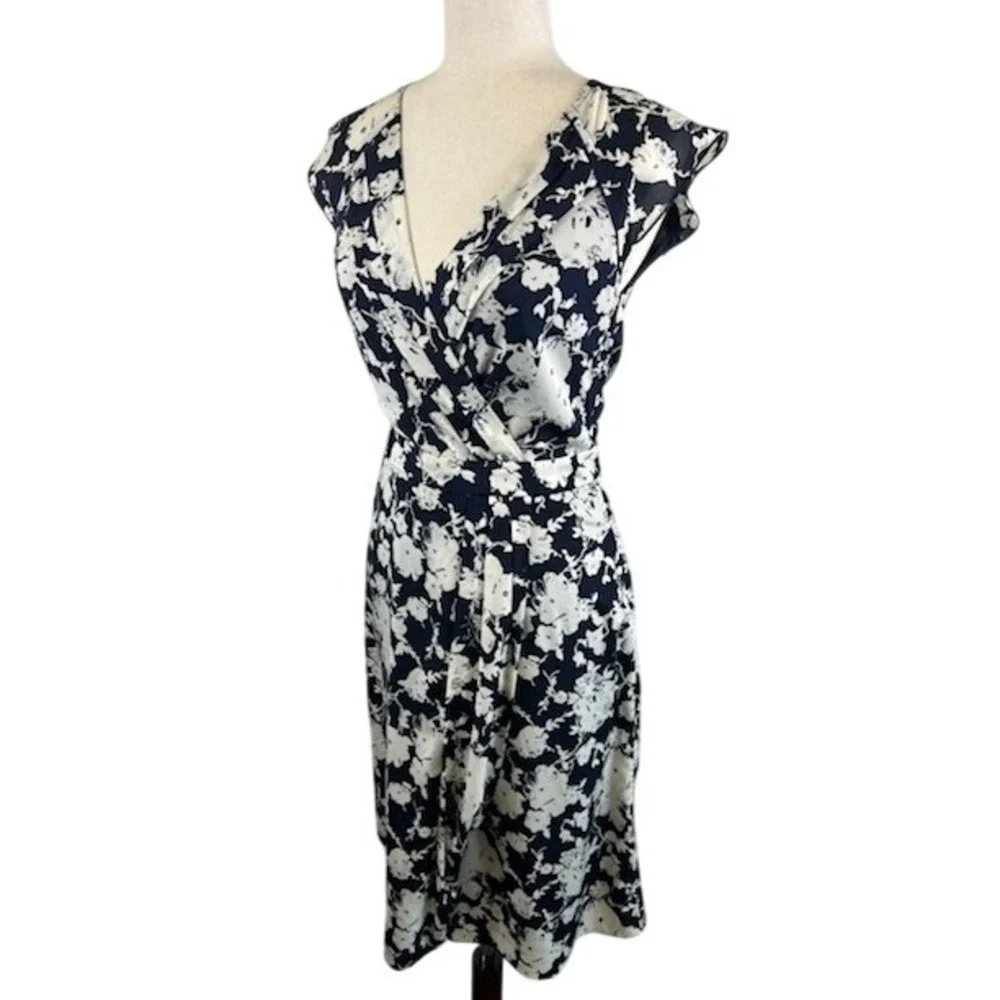 Tory Burch Floral Print Silk Dress‎ Knee Length Sheath Blue White Size 2